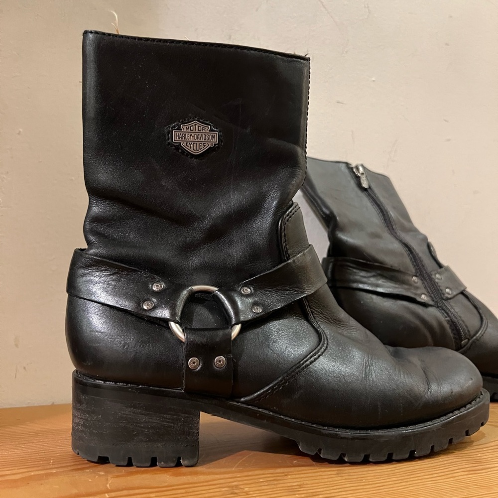 Harley-Davidson genuine leather womens’ black moto harness boots